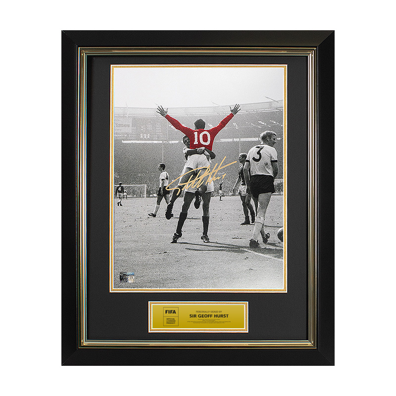 A Print personally signed, in gold, by England’s FIFA World Cup legend, Sir Geoff Hurst. Get an official FWC Certificate of Authenticity.